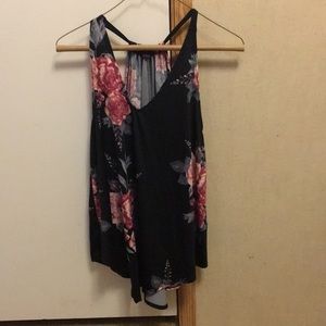 💗Beautiful Black Tank Top w/Roses💗